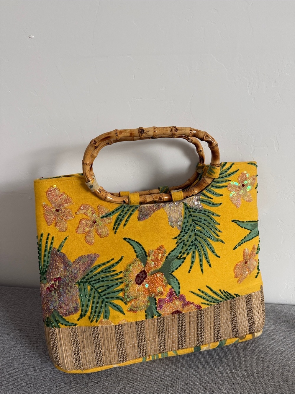 Yellow vintage Floral Bamboo-Handle Tote Bag - Picture 2 of 16